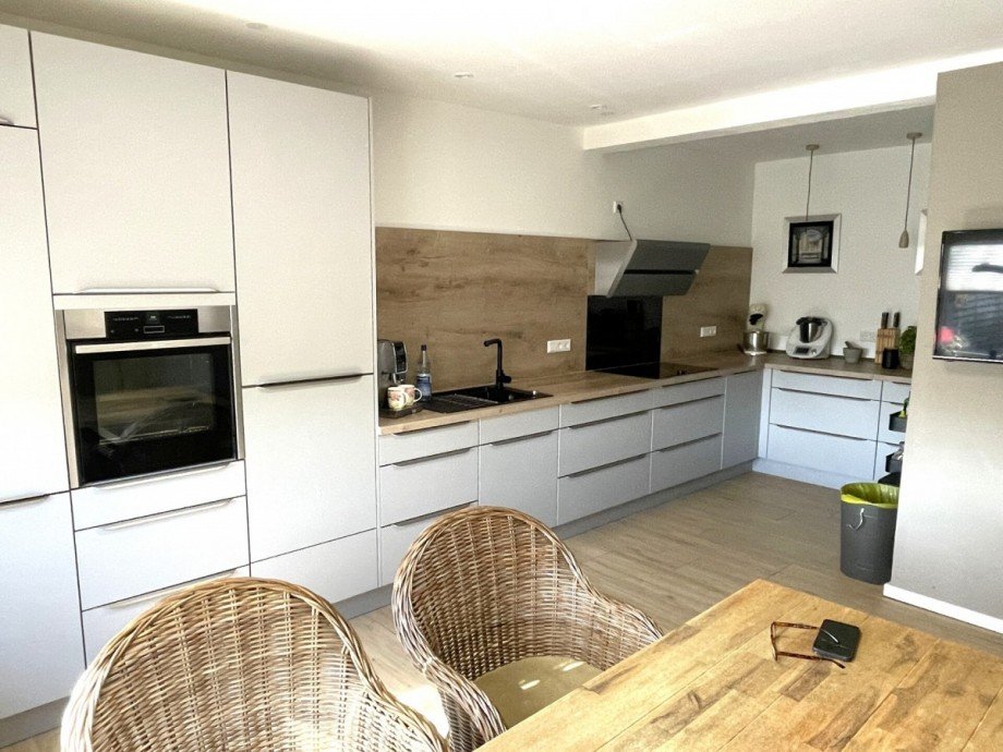 K�che mit EBK Wohnung 1 Zweifamilienhaus Westerstede