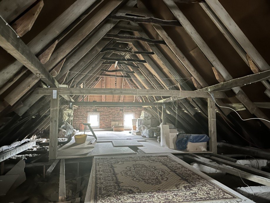 Dachboden f�r weiteren Ausbau? Landhaus Wiefelstede / Heidkamperfeld
