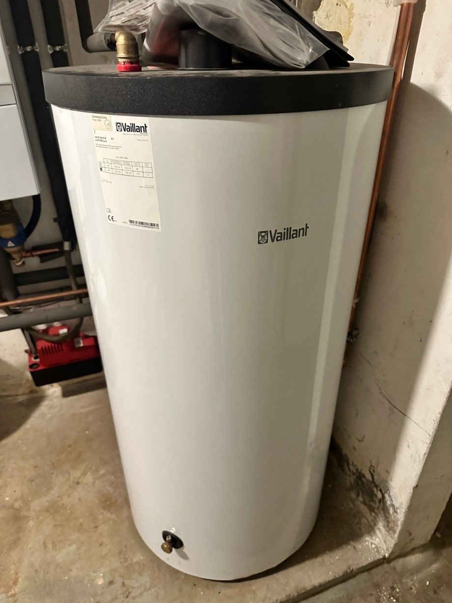 Mit Warmwasserbereitung Zweifamilienhaus Wiefelstede-Bokel
