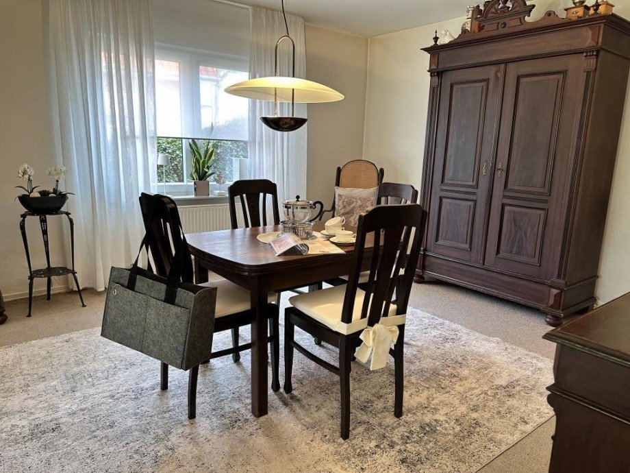 Speisen in gem�tlicher Runde Einfamilienhaus Westerstede-Halsbek