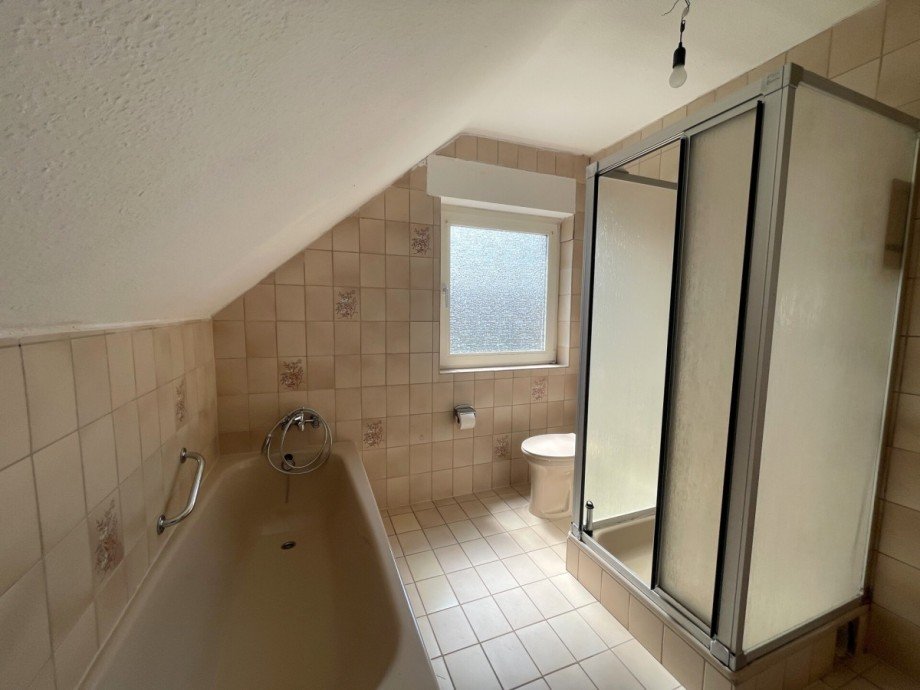 Badezimmer Doppelhaush�lfte Westerstede