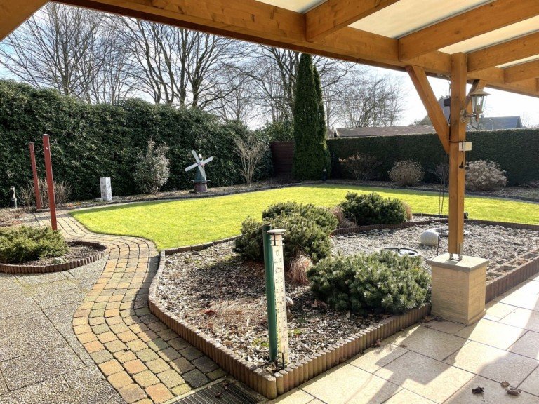 Garten Westerstede - Westerstede Einfamilienhaus Hier spielt sich das Leben im Erdgeschoss ab: Gepflegter Bungalow in zentraler Lage von Westerstede!