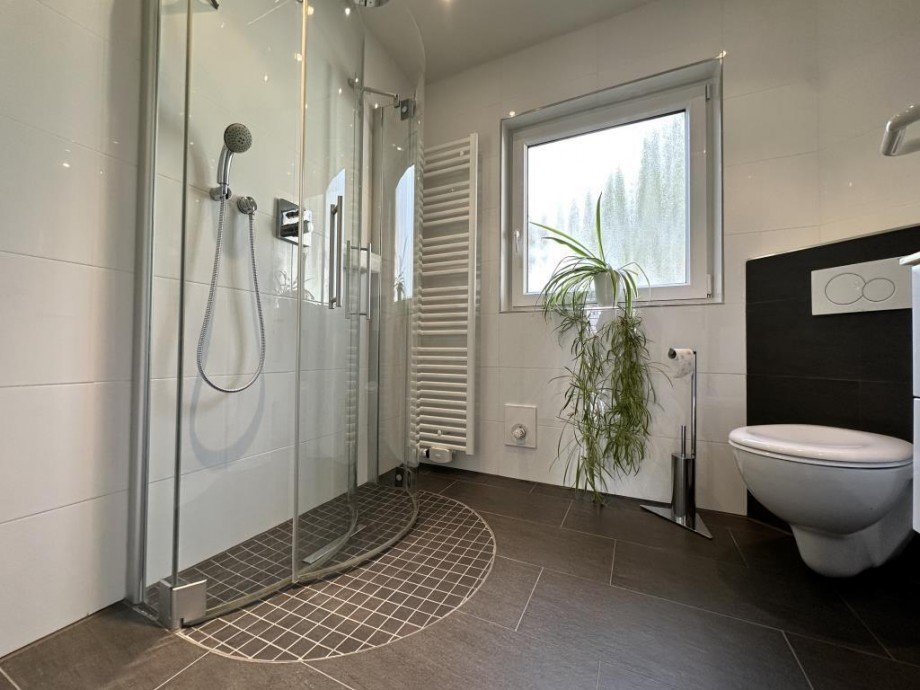 Modernisiertes Bad Einfamilienhaus Westerstede-Halsbek