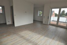 Wohnzimmer Obergeschoss links Attraktive Kapitalanlage - Neuwertiges-Mehrfamilienhaus mit 5 Wohneinheiten!