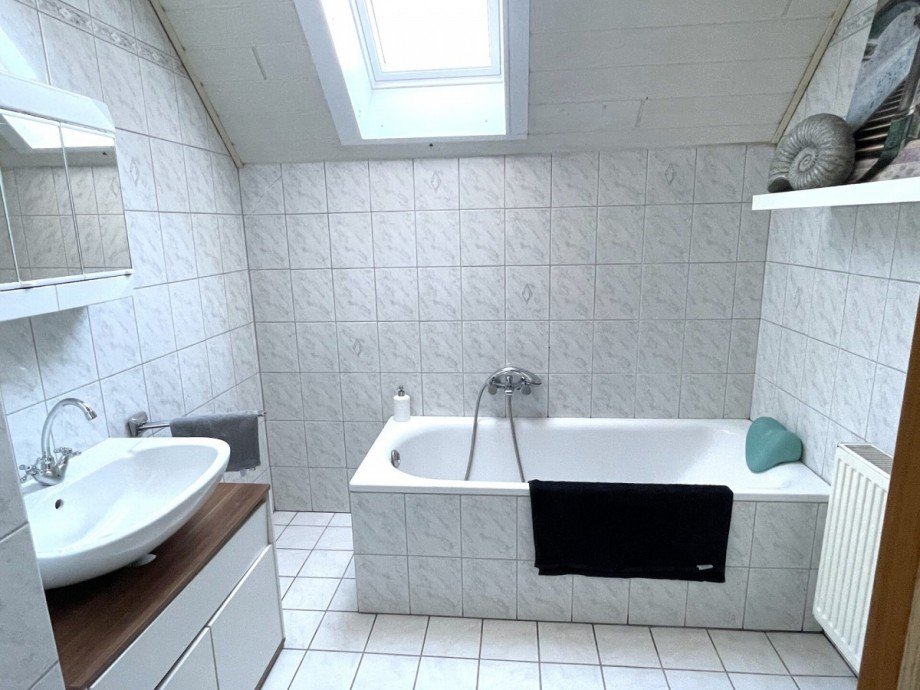 Bad Wohnung 2 Zweifamilienhaus Westerstede