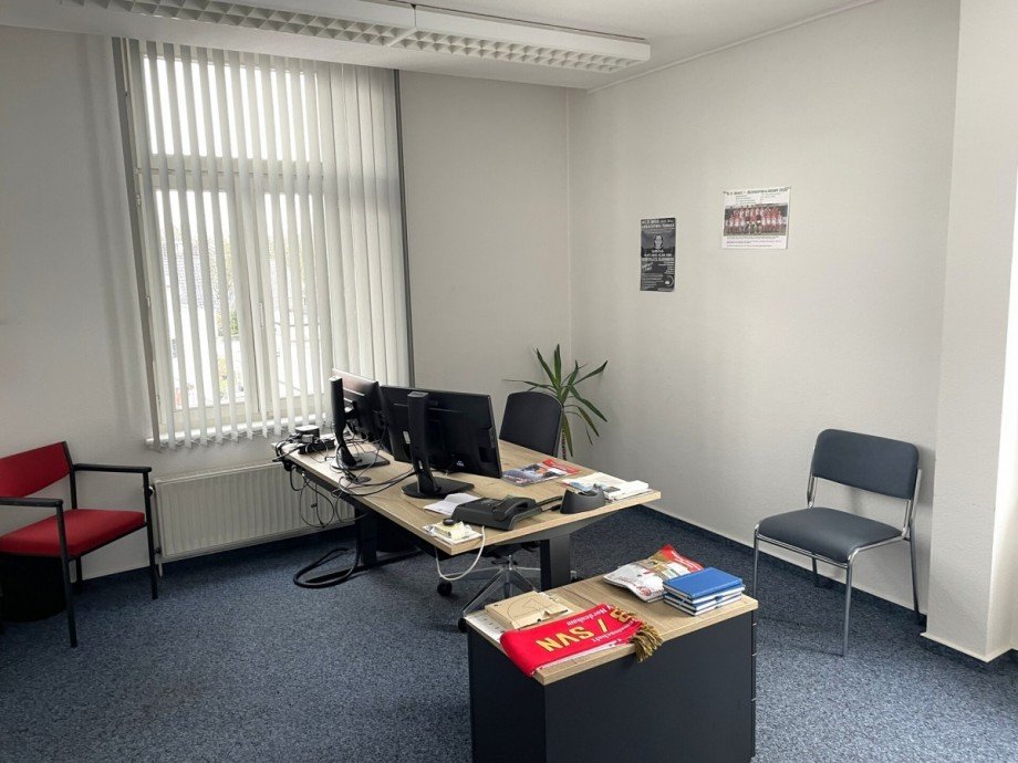 B�ro 2 DG Wohn- / Gesch�ftshaus Nordenham