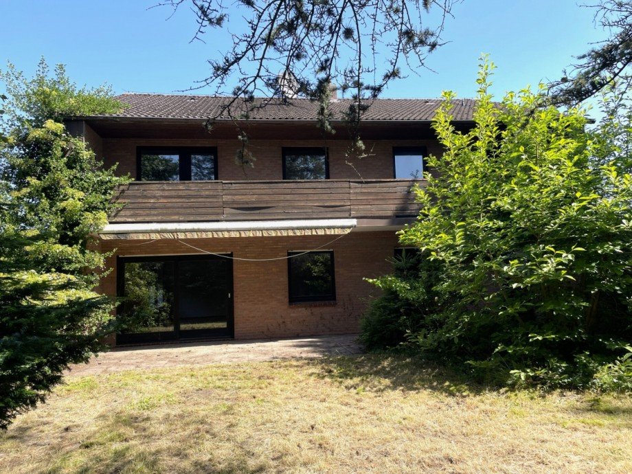 Hinteransicht Einfamilienhaus Bad Zwischenahn