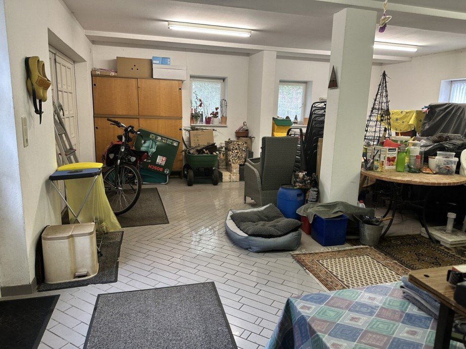 Garage mit Flie�enboden Landhaus Wiefelstede / Heidkamperfeld