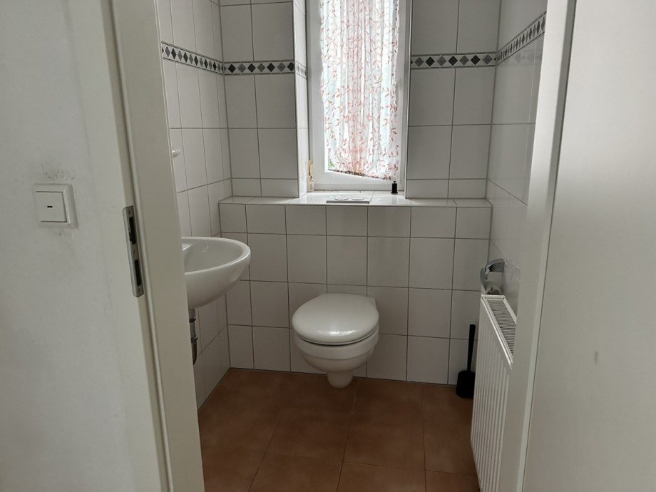 Haus 2: G�ste-WC Zweifamilienhaus Wiefelstede / Bokel