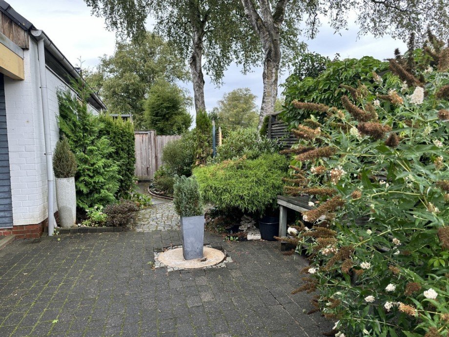 Vorgarten Einfamilienhaus Oldenburg / Kreyenbr�ck