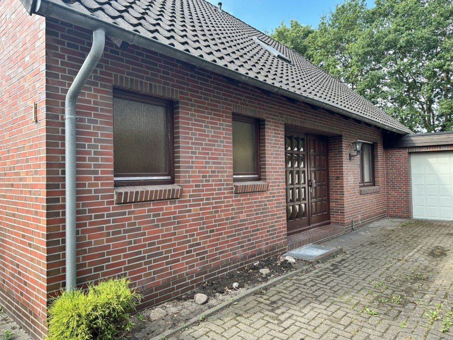 Hier geht�s rein! Einfamilienhaus Wiefelstede