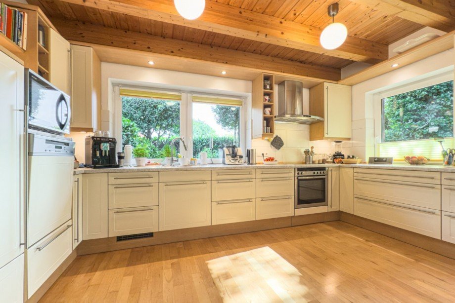 K�che mit EBK Einfamilienhaus Westerstede