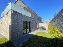 Terrasse Erdgeschoss rechts Attraktive Kapitalanlage - Neuwertiges-Mehrfamilienhaus mit 5 Wohneinheiten!