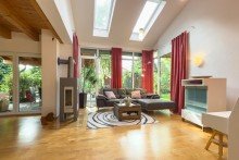 Wohnzimmer Der erste Eindruck z�hlt: Lichtdurchflutetes Architektenhaus in sch�ner Wohngegend!