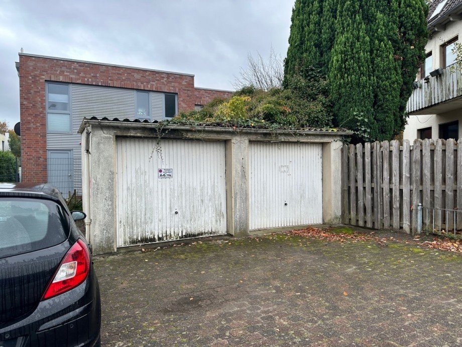 2 Garagen + 1 Stellplatz Mehrfamilienhaus Oldenburg