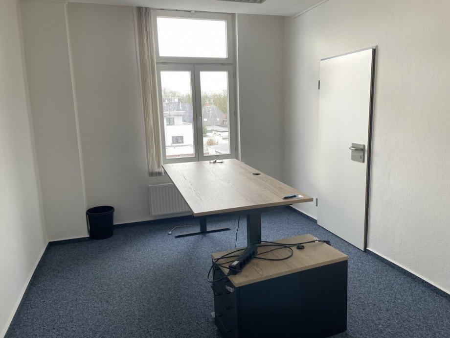 B�ro DG Wohn- / Gesch�ftshaus Nordenham