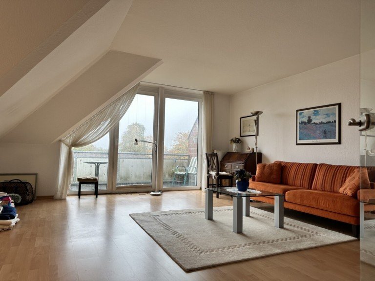 Hell & freundlich Rastede Dachgeschosswohnung Schicke Eigentumswohnung im Residenzort Rastede