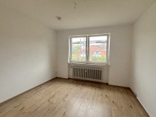 Schlafzimmer 3-Zimmer-Obergeschosswohnung mit Balkon mitten in Westerstede!