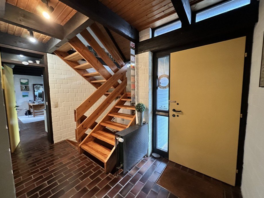 Markante Treppenanlage Einfamilienhaus Oldenburg / Kreyenbr�ck