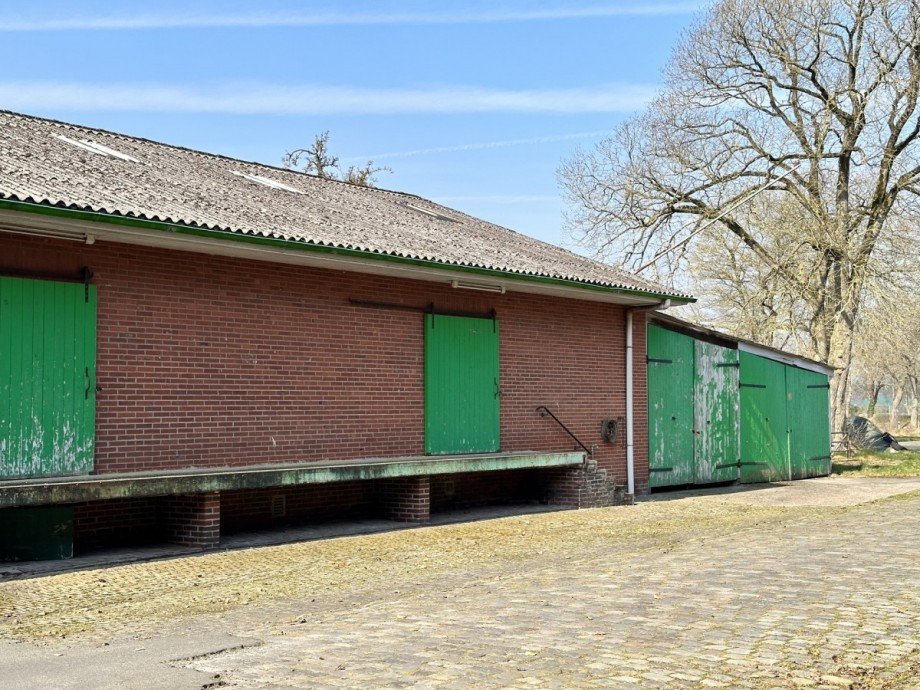 Mit Rampe Halle / Lager / Produktion Westerstede-Eggeloge