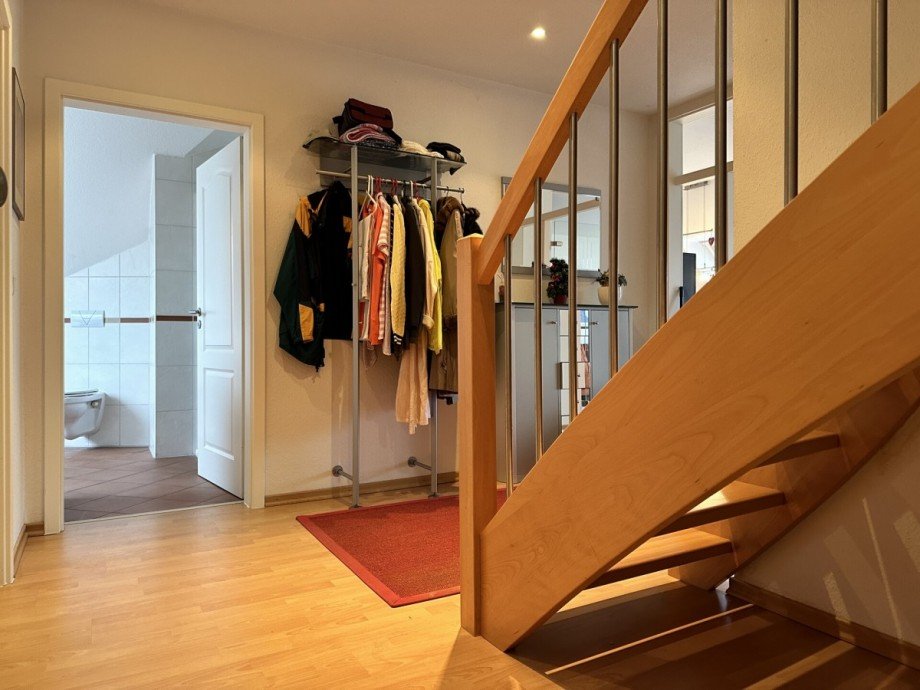 Massivholztreppe Dachgeschosswohnung Rastede