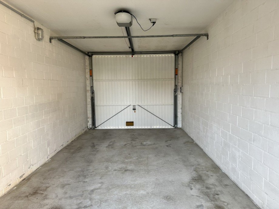 Garage mit elektrischem Tor Erdgeschosswohnung Delmenhorst