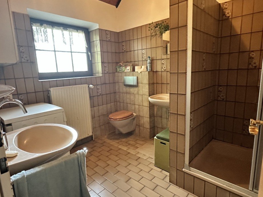 Bad im Erdgeschoss Bauernhaus Wiefelstede