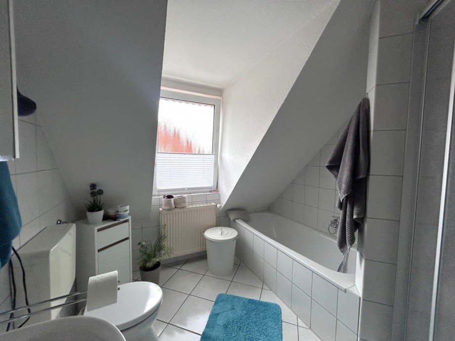 Bad Dachgeschosswohnung Westerstede
