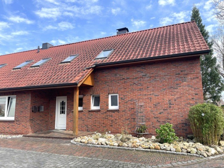 Au�enansicht Westerstede - Westerstede Dachgeschosswohnung Im Gr�nen am Stadtrand: 2-Zimmer-Wohnung mit besonderer Ausstattung!