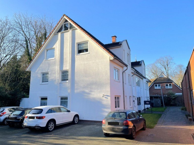 Titelbild Westerstede Mehrfamilienhaus Nachhaltige Wertanlage: Vollvermietetes Mehrfamilienhaus mit 8 Wohneinheiten in Westerstede!
