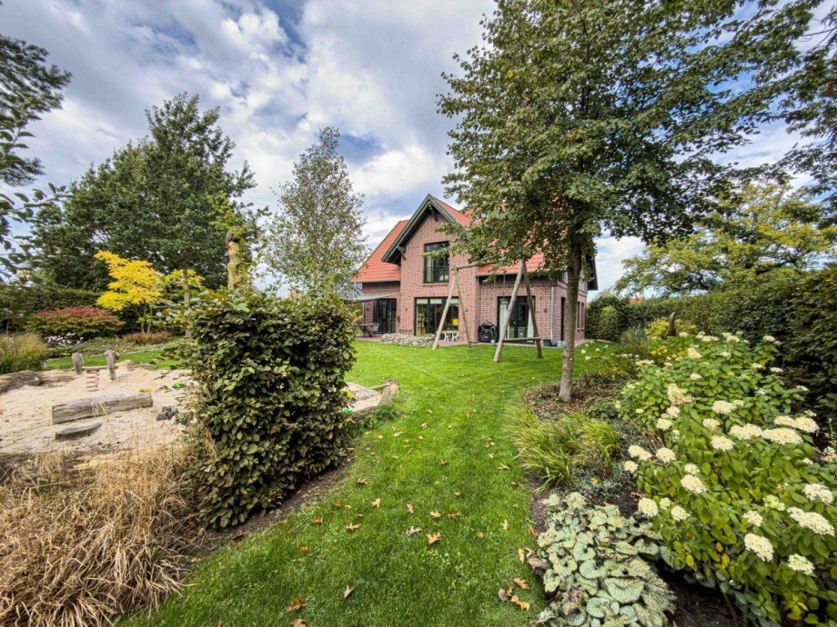 Toller Garten! Einfamilienhaus Wiefelstede / Gristede