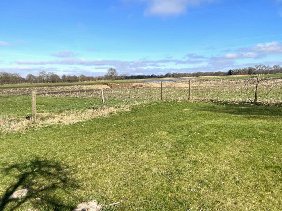 Blick ins Gr�ne Zweifamilienhaus Westerstede