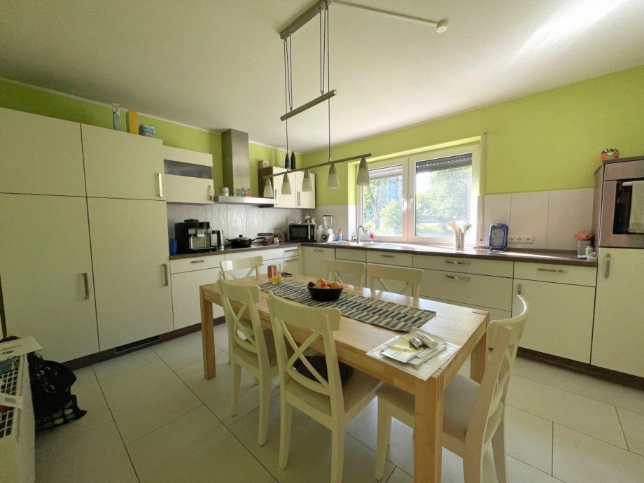 K�che mit EBK Einfamilienhaus Rastede