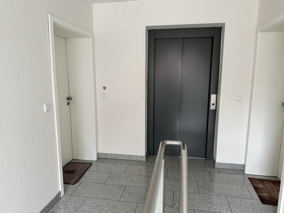 Mit Fahrstuhl Dachgeschosswohnung Rastede