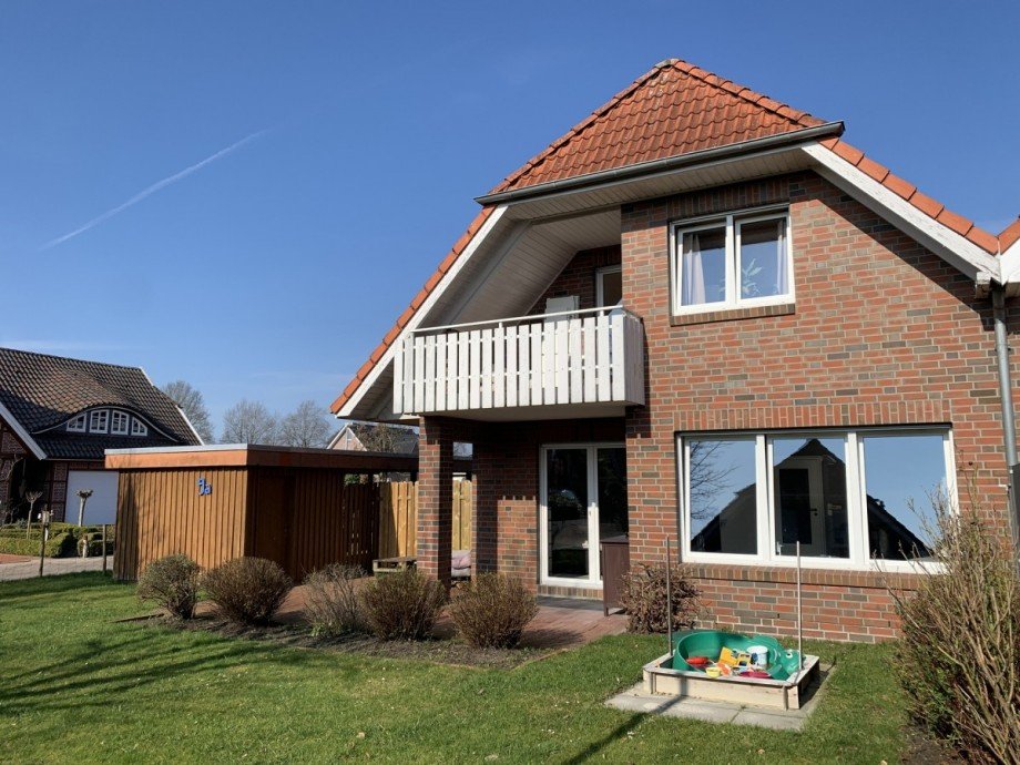 Hinteransicht Doppelhaush�lfte Westerstede