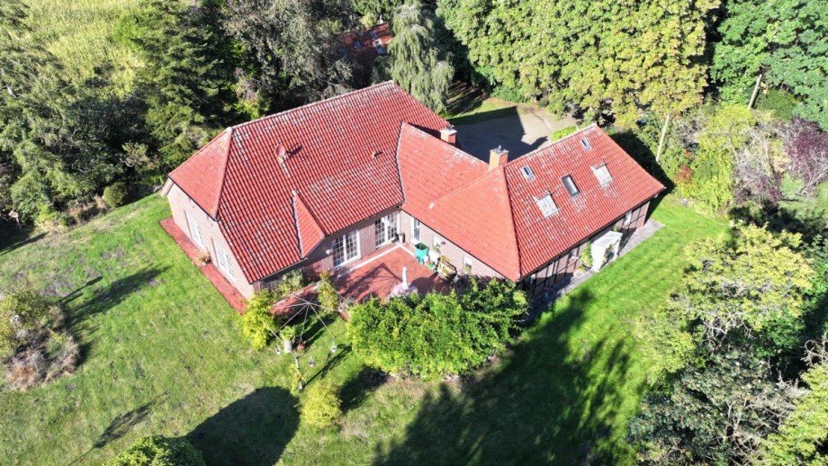 Drohnenfoto Landhaus Wiefelstede / Heidkamperfeld