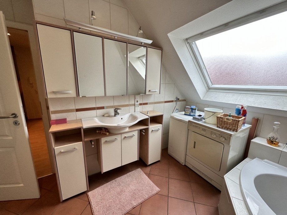 Einbaum�bel Dachgeschosswohnung Rastede